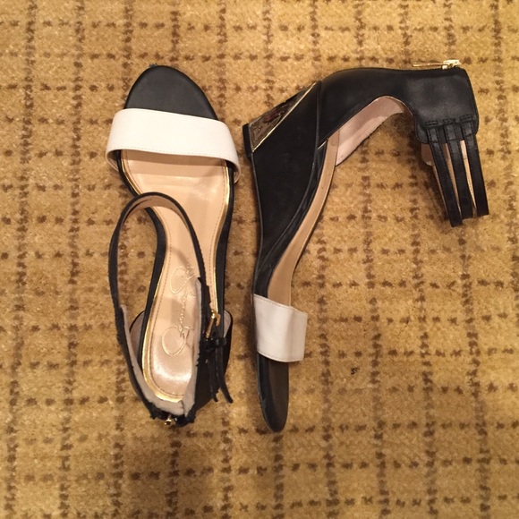 Jessica Simpson black/white trendy mid-high Wedges - Picture 3 of 3